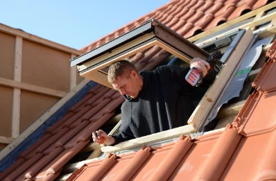 Pose de fenêtres de toit Velux à Ascou